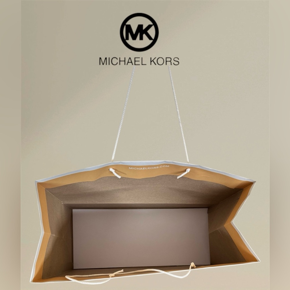 🛍️SALE🛍️ Michael Kors Paper Medium Shopping Gift Bag - Picture 5 of 5